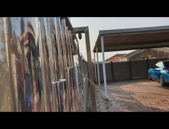 4 BEDROOM HOUSE FOR SALE IN ESIKHAWINI J